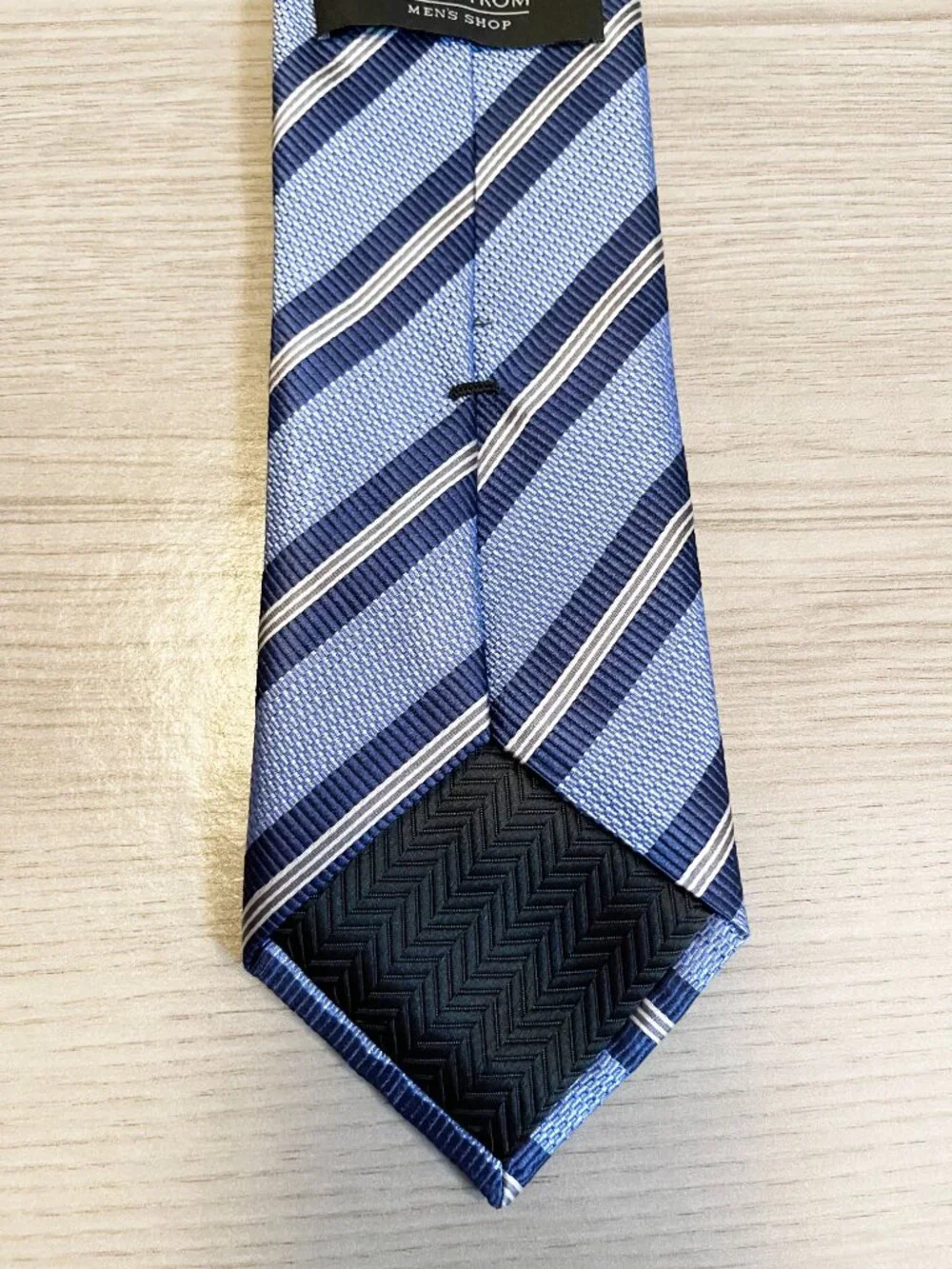 Nordstrom Men's Shop 100% Silk Blue Striped Tie Navy Light Blue White Classic